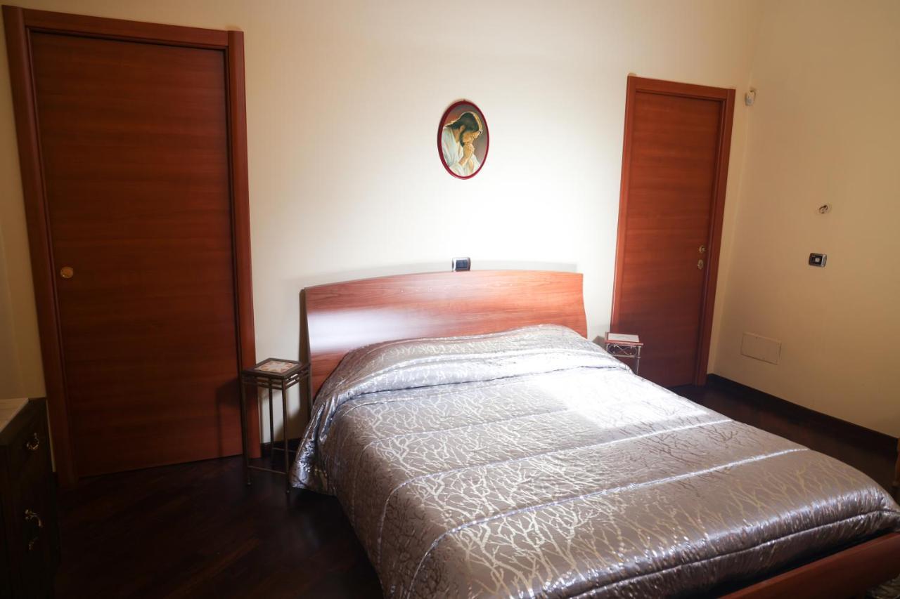 Bed and Breakfast A Casa Mia Джовінаццо Екстер'єр фото